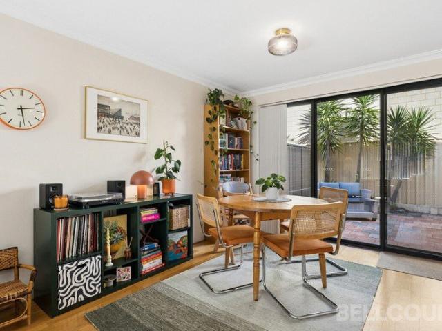 PEACEFUL LIVING, PERFECTLY POSITIONED