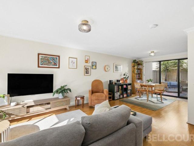 PEACEFUL LIVING, PERFECTLY POSITIONED