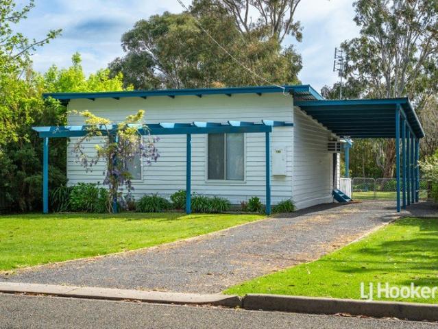 PEACEFUL LIVING WITH A LOVELY RURAL OUTLOOK