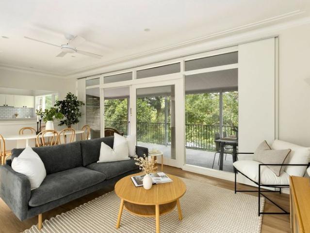 Peaceful living with leafy surrounds