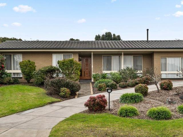 Peaceful Living with Room to Move