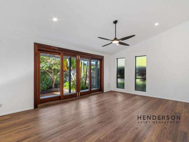 Peaceful Luxury Living in Ashmore!