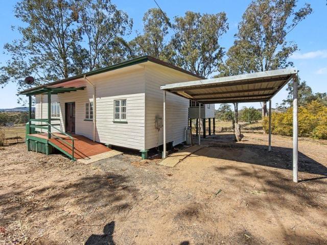 Peaceful Minden Living with Space & Rural Outlook