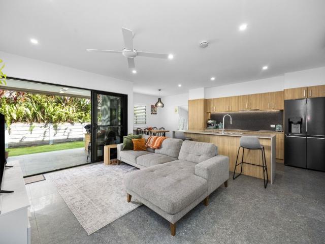 Peaceful, Modern Living in a Central Buderim Location