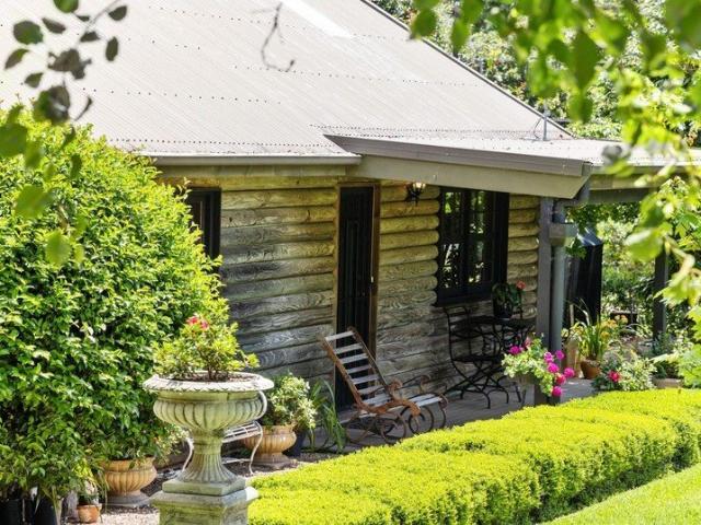Peaceful Mountain Living with Character & Charm