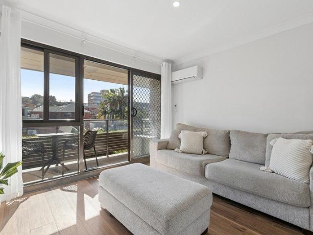 Peaceful one bedroom retreat with superb afternoon sun