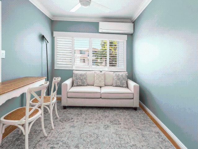PEACEFUL PARKLAND & BROADWATER VIEWS PRIME PARADISE POINT POSITION