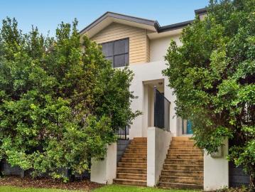 Peaceful Parkside Townhouse Living in Coomera