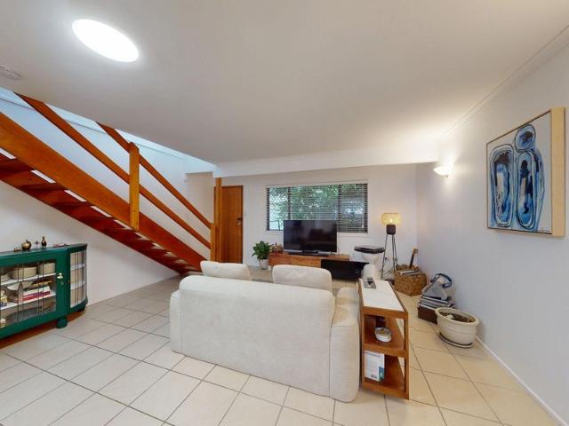 Peaceful Parkside Townhouse with Air Conditioning & Private Courtyard