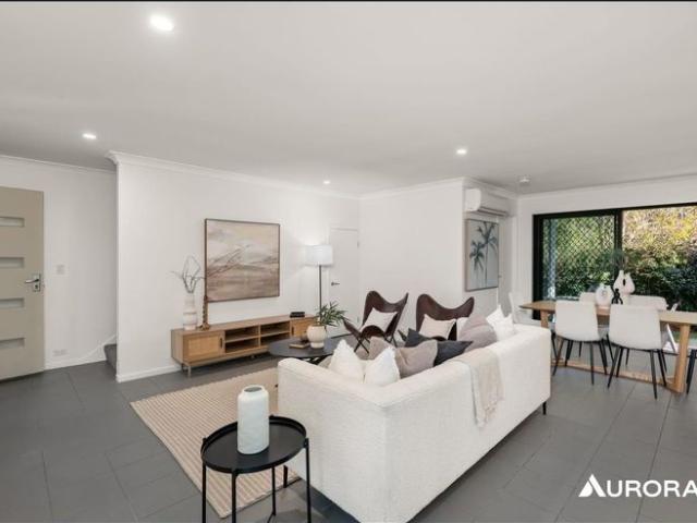 Peaceful Parkside Living in a Sought After Murarrie Location
