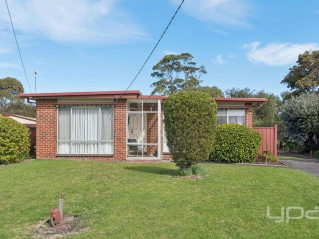 Peaceful Peninsula Living Moments From The Foreshore