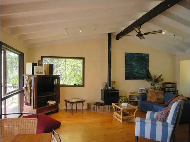 Peaceful Pittwater Living with Spectacular Water Views *Boat Access Only