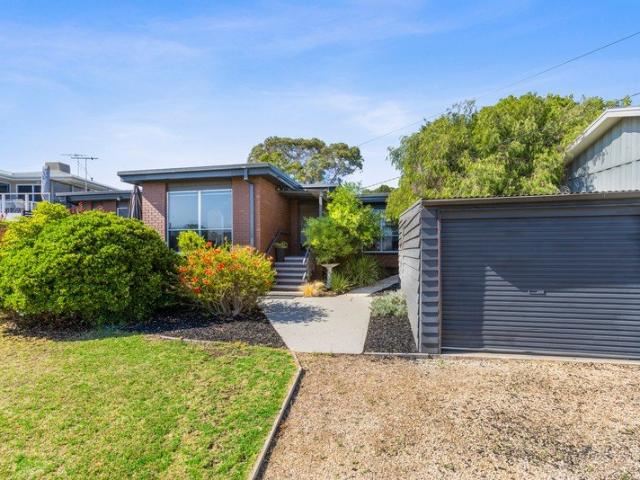 Peaceful Portarlington Living with Flexible Studio Retreat