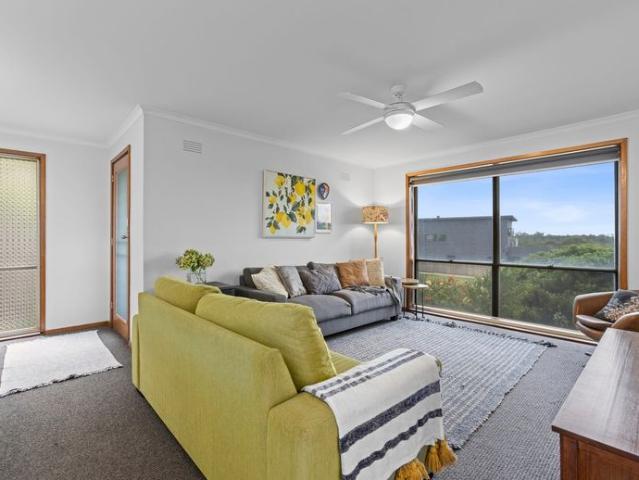 Peaceful Portarlington Living with Flexible Studio Retreat