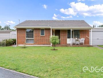 Peaceful, Practical and Perfectly Positioned Unit with Plenty of Heart!
