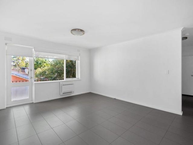 Peaceful & Practical Living in Prime Location
