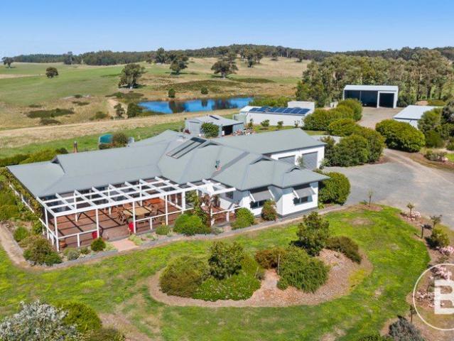 PEACEFUL, PRIVATE AND PICTURESQUE WELCOME TO PANORAMA RISE, A TRANQUIL, SUSTAINABLE LIFESTYLE PROPERTY