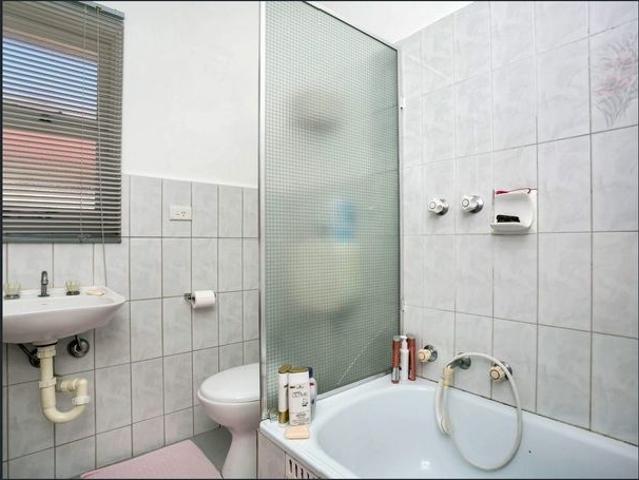 Peaceful & Private Living Opposite Broadview Oval