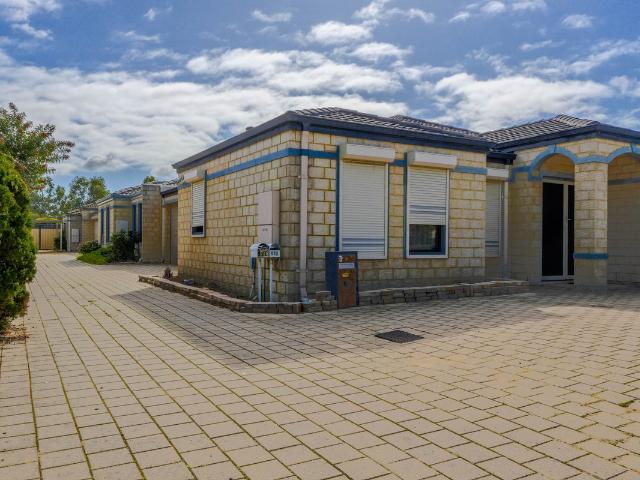 Peaceful & quiet rear villa!