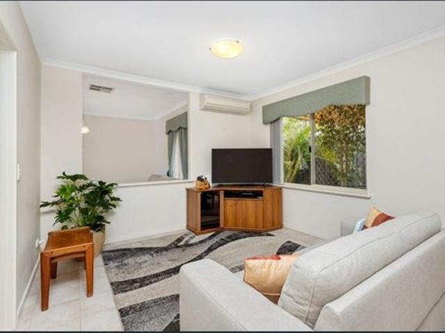 Peaceful Rear Residence in a Prime Stirling Location
