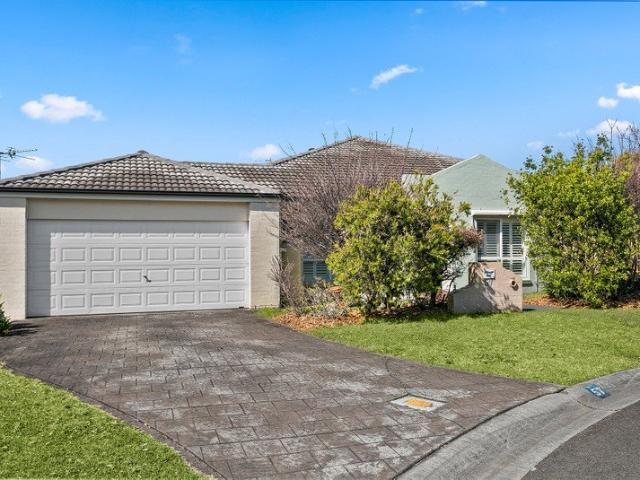 Peaceful Retreat Close to Village Amenities
