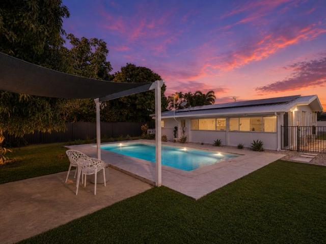 Peaceful Retreat Just Moments from the Beach