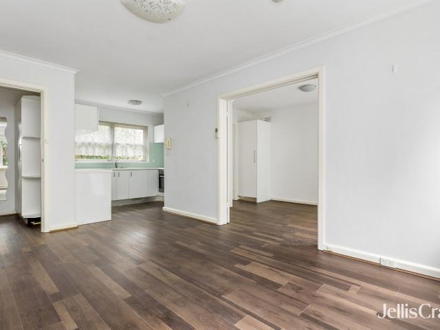 Peaceful Retreat just Steps to Conveniences