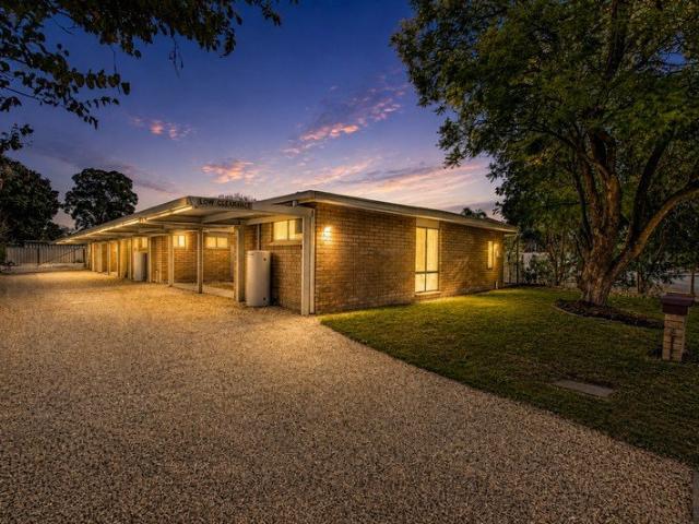 Peaceful river side living close to the CBD