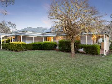 Peaceful Rural Lifestyle Just Minutes from Town with Versatile Living and Shedding