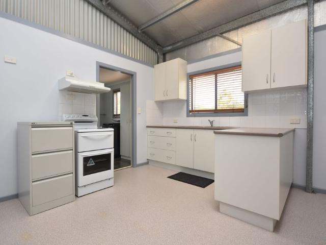 Peaceful Rural Living 2 Bedroom Studio