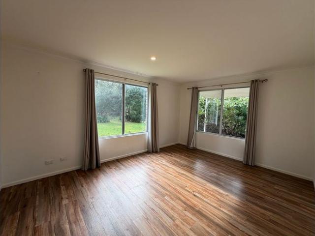 Peaceful Rural Living Just 20 Minutes from Town
