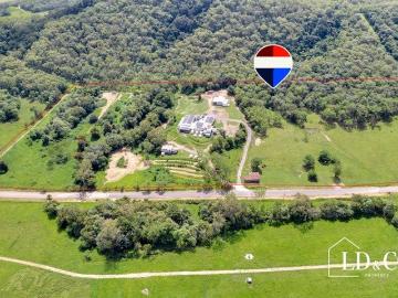Peaceful Rural Living with Scale, Infrastructure and Unlimited Possibilities