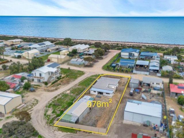 Peaceful Seaside Paradise on Prime Street!