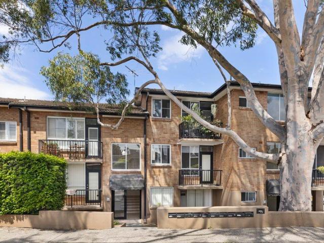 Peacefully set one bedroom apartment