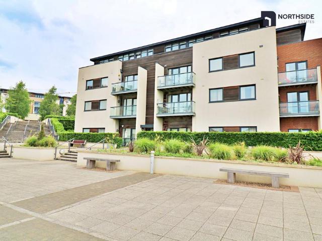 Peacock Close, London 2 bed flat to rent £2,499 pcm £577 pw