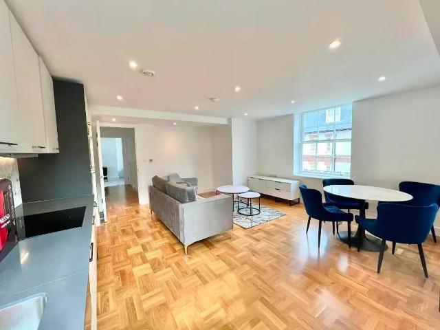Peacock Court, Lisgar Terrace, London W14, 1 bed flat to rent, £2,600 pcm | PrimeLocation