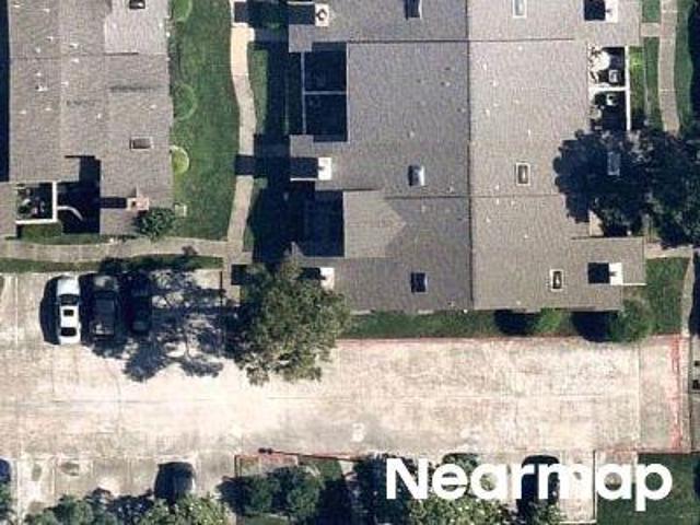 Peacock Hills Dr