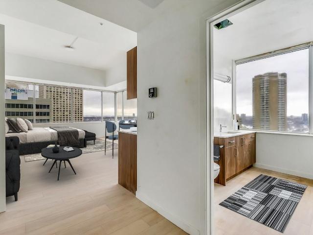 Peak Residences Downtown Edmonton 1 Bedroom Apartment for Rent at 10058 102 St Nw, Edmonton, AB T5J 0M5 Downtown Edmonton