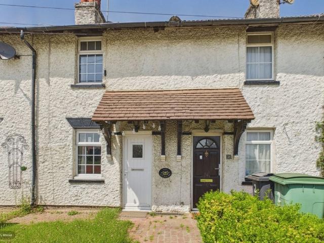 Pear Tree Row Sutton Road, Langley, Maidstone, Kent ME17, 2 bed terraced house to rent, £1,295 pcm | PrimeLocation