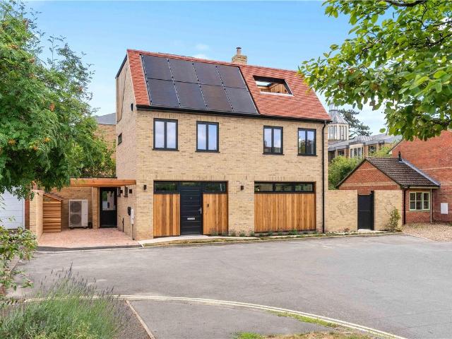 Pearce Close, Cambridge, Cambridgeshire CB3, 4 bed detached house to rent, £4,950 pcm | PrimeLocation