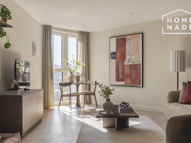Pearl Yard, Biscuit Walk, SE16 2 bed apartment to rent £3,725 pcm £860 pw