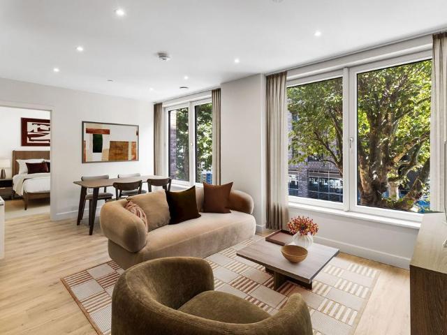 Pearl Yard, Webster Road, Southwark. 2 bed flat to rent £4,235 pcm £977 pw