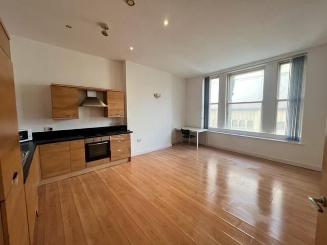 Pearl Assurance House, 49 Bank Street, Bradford BD1, 2 bed flat to rent, £695 pcm | PrimeLocation