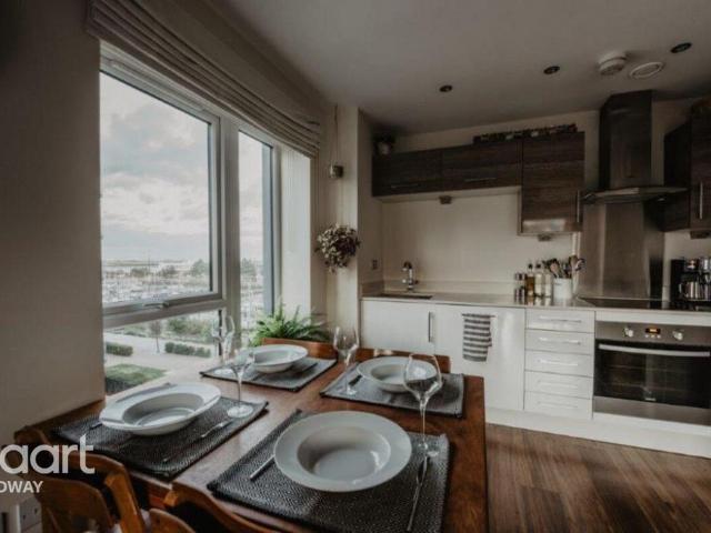 Pearl Lane, Gillingham 2 bed apartment to rent £1,350 pcm £312 pw
