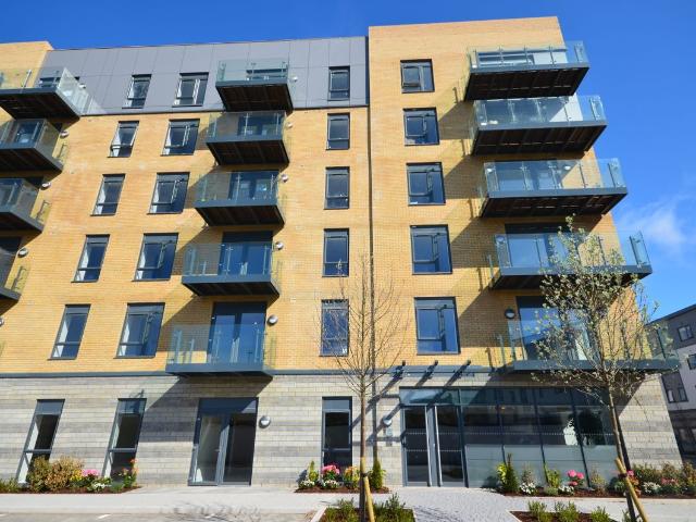 Pearl Lane, Gillingham ME7, 2 bed flat to rent, £1,400 pcm | PrimeLocation