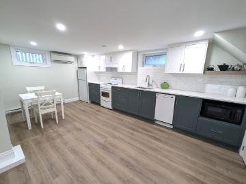 Apartment for rent in Halifax - Parking