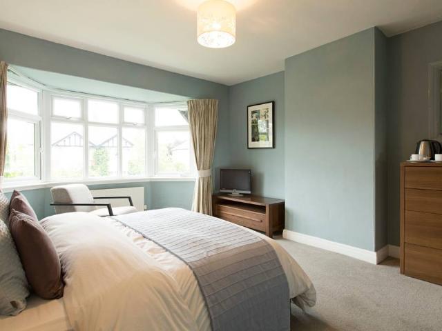 Pearscroft Road, London, SW6