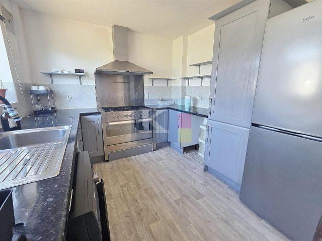 Peartree Avenue, West Drayton UB7, 3 bed semi detached house to rent, £2,350 pcm | PrimeLocation