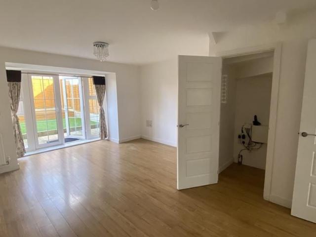 Peary Mead, Dartford DA1, 3 bed terraced house to rent, £2,300 pcm | PrimeLocation