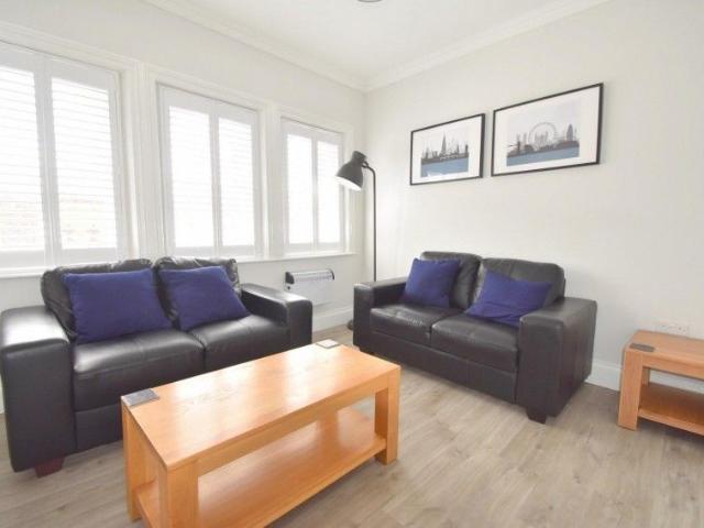 Peascod Street, Windsor, Berkshire,SL4